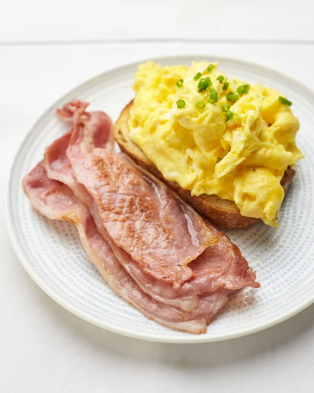 Raw cured bacon. Scrambled eggs. Toast. 🍳Sunday morning is always better when you use 100% Australian Pork.