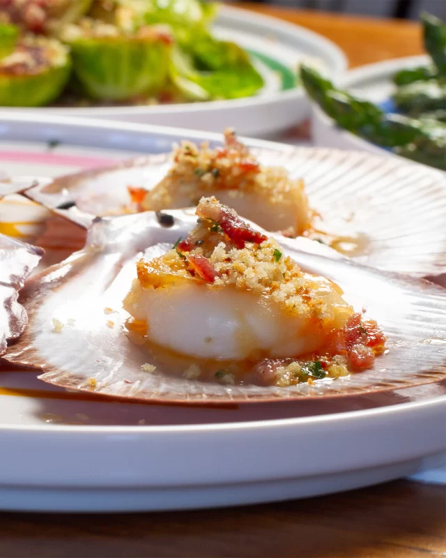 The best way to elevate your seafood this Easter? Just add a little bacon 🥓Our bacon crumb recipe, made with our Traditional Back Bacon, adds a crunchy, full flavour kick to any meal. And, if you like a hit of heat feel free to add dried chilli flakes!Full recipe below ⬇️INGREDIENTS
200g British Sausage Ham & Bacon Co Traditional Back Bacon, finely diced
1 cup of panko breadcrumbs
1 garlic clove, crushed
Rind of 1 lemon, finely grated
1 tablespoon chopped parsley
2 tablespoons of olive oil
Salt, pepperMETHOD
1. Using a large fry pan, heat 1 tablespoon of the olive oil and slowly cook the finely diced bacon until crispy, approximately 7 minutes.
2. Add the crushed garlic, breadcrumbs and the remaining olive oil to the pan and mix through with the bacon. Gently toast all ingredients together for approximately 2 mins or until breadcrumbs become slightly golden.
3. Next, add in the finely grated lemon rind, parsley and mix through.
4. Season to your liking with salt and pepper, then top away.#baconcrumbrecipe #australianbaconrecipe #seafoodmealideas #easterseafoodrecipes #easterfoodideas